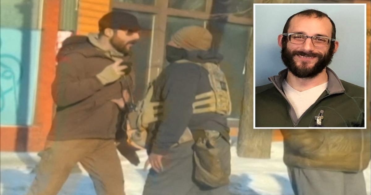 SignalGate: Ice Rioter Alex Pretti's Final Message? 